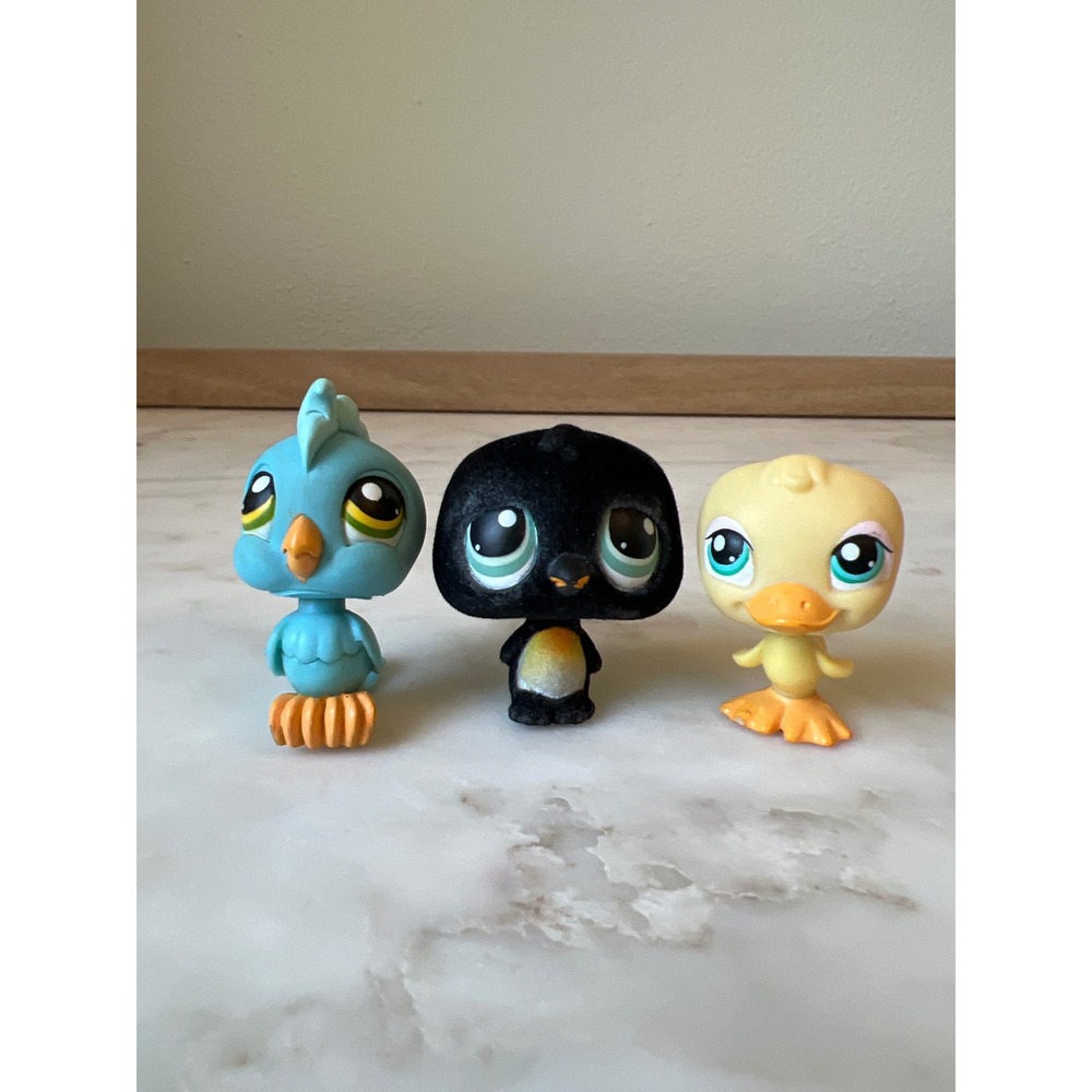 Littlest Pet Shop Toy Figure Lot Blue Cockatoo Bird G2 Penguin Yellow Duck